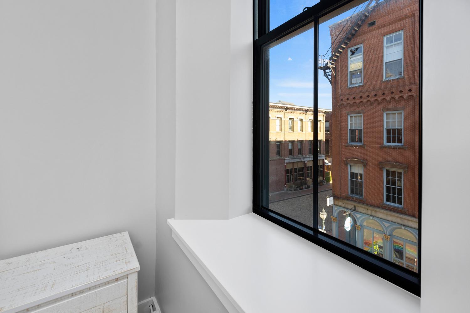 شقة Modern Remodeled Loft In Portlands Iconic Old Port المظهر الخارجي الصورة