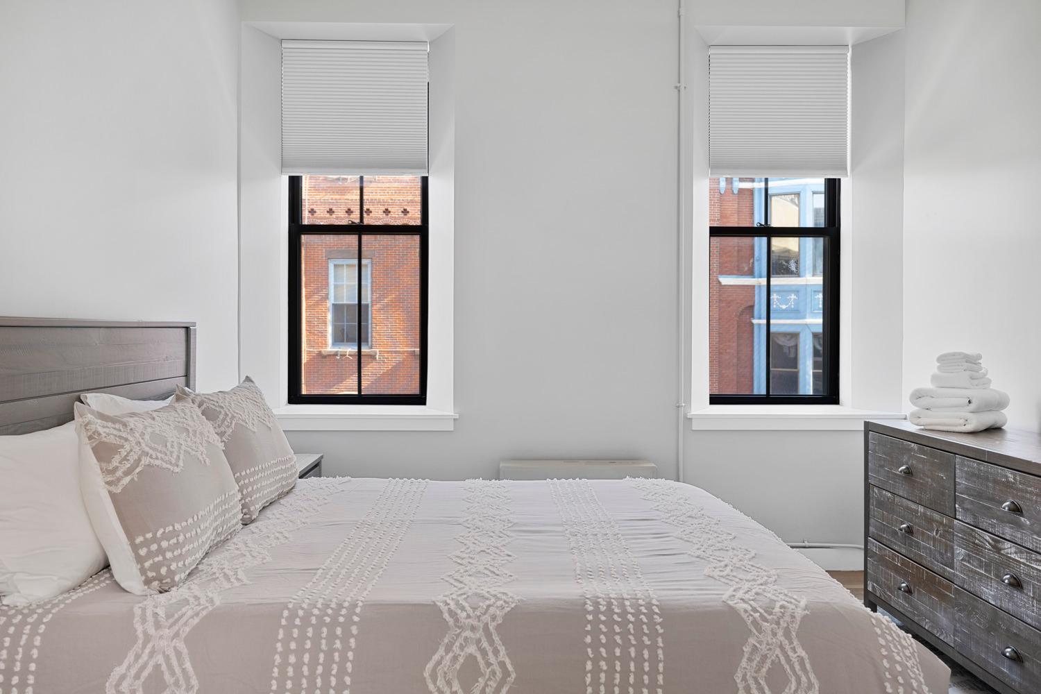 شقة Modern Remodeled Loft In Portlands Iconic Old Port المظهر الخارجي الصورة